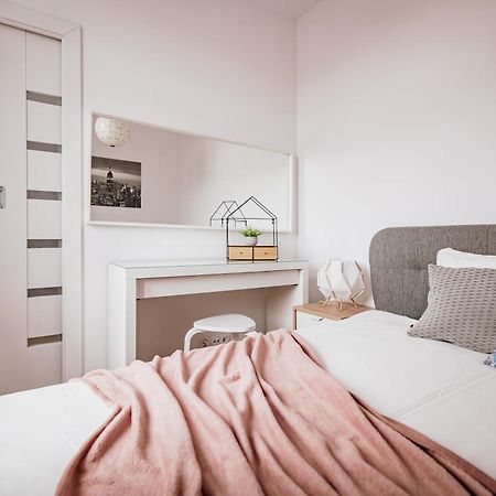 Ottimo Apartamenty Floriana บิดกอชซ์ ภายนอก รูปภาพ
